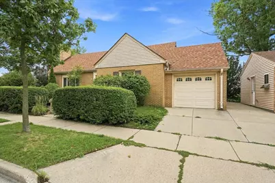 427 E Van Norman Ave, Milwaukee, WI 53207 - Photo 37