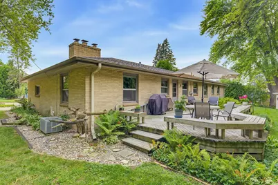1606 N Pine St, Grafton, WI 53024 - Photo 27