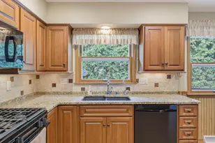 1606 N Pine St, Grafton, WI 53024 - Photo 7