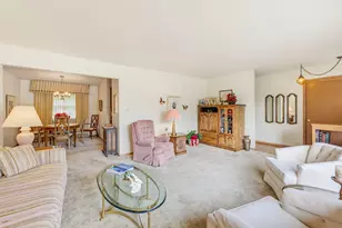 1606 N Pine St, Grafton, WI 53024 - Photo 9