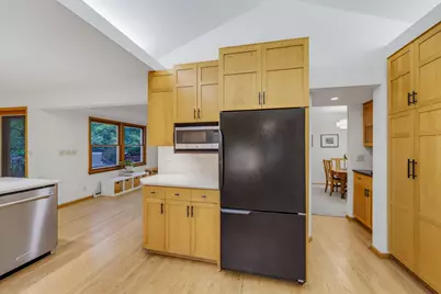 345 S Beaumont Ave, Brookfield, WI 53005 - Photo 9