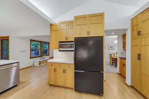 345 S Beaumont Ave, Brookfield, WI 53005 - Photo 9