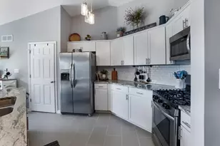 524 Parkview Dr, Johnson Creek, WI 53038 - Photo 9