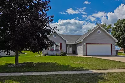 524  Parkview Dr, Johnson Creek, WI 53038 - Photo 3