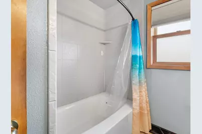 1217 S 25th St, Manitowoc, WI 54220 - Photo 15