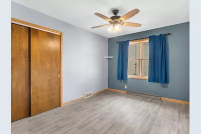 1217 S 25th St, Manitowoc, WI 54220 - Photo 17