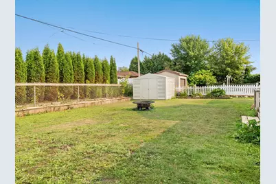 1217 S 25th St, Manitowoc, WI 54220 - Photo 27