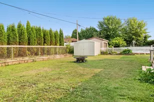1217 S 25th St, Manitowoc, WI 54220 - Photo 27