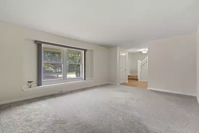 4008  Mallard Ln, Racine, WI 53405 - Photo 5