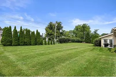 4008  Mallard Ln, Racine, WI 53405 - Photo 3