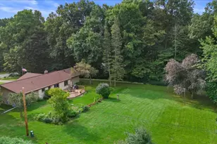 W215N10105 Hickory Dr, Germantown, WI 53017 - Photo 21
