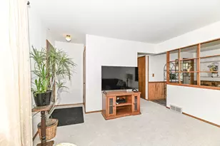 N84W14476 Menomonee Ave, Menomonee Falls, WI 53051 - Photo 5