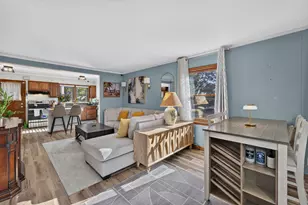 4863 N Santa Monica Blvd, Whitefish Bay, WI 53217 - Photo 7