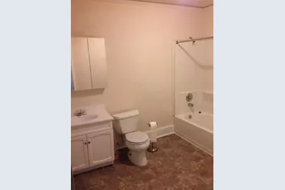 1060 N 47th St, Milwaukee, WI 53208 - Photo 33