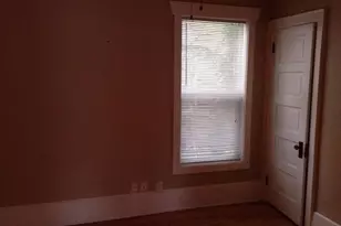 1060 N 47th St, Milwaukee, WI 53208 - Photo 7