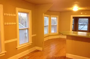 1060 N 47th St, Milwaukee, WI 53208 - Photo 11