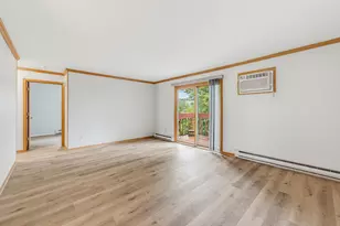 627 Hartridge Dr, Hartland, WI 53029 - Photo 7