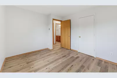 627  Hartridge Dr #D, Hartland, WI 53029 - Photo 19