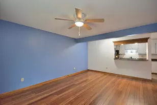 1686 S Carriage Ln, New Berlin, WI 53151 - Photo 5