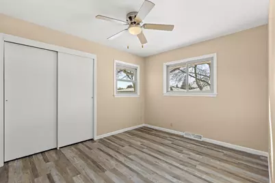 7140 N 48th St, Milwaukee, WI 53223 - Photo 13