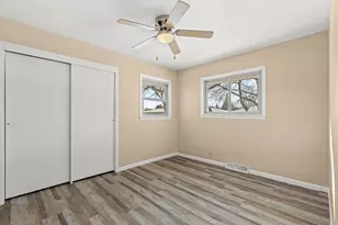 7140 N 48th St, Milwaukee, WI 53223 - Photo 13