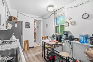 1308 N Astor St, Milwaukee, WI 53202 - Photo 7