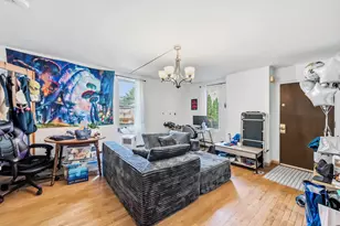 1308 N Astor St, Milwaukee, WI 53202 - Photo 23