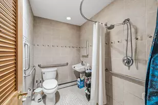 1308 N Astor St, Milwaukee, WI 53202 - Photo 29