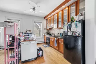 1308 N Astor St, Milwaukee, WI 53202 - Photo 13