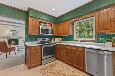 1825  Jean Marie Ct, Brookfield, WI 53005 - Photo 7