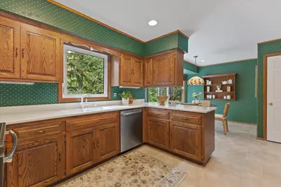 1825  Jean Marie Ct, Brookfield, WI 53005 - Photo 9