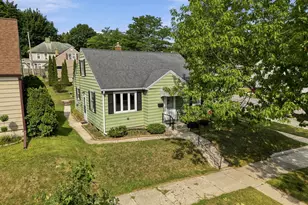 1704 S 9th St, Sheboygan, WI 53081 - Photo 29