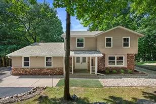 S9W31422 Irwin Ct, Delafield, WI 53183 - Photo 49