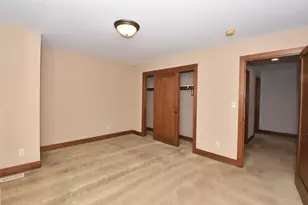 9237 Hollyhock Ln, Racine, WI 53406 - Photo 17