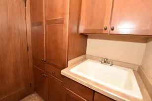 9237 Hollyhock Ln, Racine, WI 53406 - Photo 37