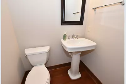 9237  Hollyhock Ln, Racine, WI 53406 - Photo 23