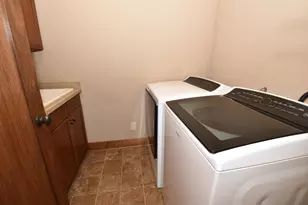 9237 Hollyhock Ln, Racine, WI 53406 - Photo 27