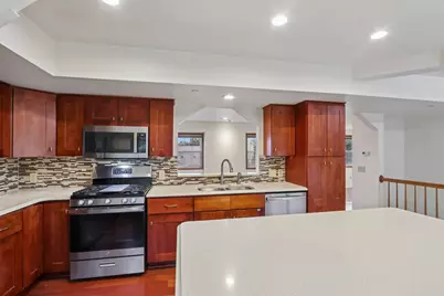 325  Kristin Ct, Brookfield, WI 53045 - Photo 13