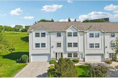 325  Kristin Ct, Brookfield, WI 53045 - Photo 1