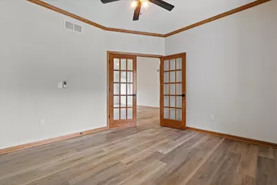 2072 W Hope Ln, Oak Creek, WI 53154 - Photo 17