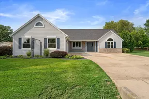 2072 W Hope Ln, Oak Creek, WI 53154 - Photo 43