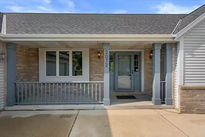 2072 W Hope Ln, Oak Creek, WI 53154 - Photo 41