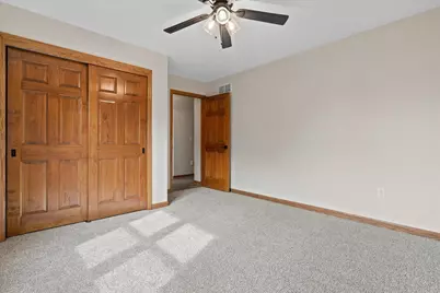 2072 W Hope Ln, Oak Creek, WI 53154 - Photo 29