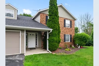 2402  Cross Creek Dr #C, Sheboygan, WI 53081 - Photo 1