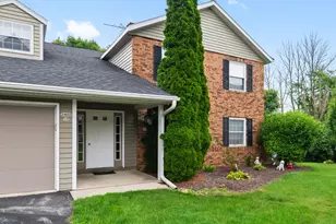 2402 Crosscreek Dr, Sheboygan, WI 53081 - Photo 1