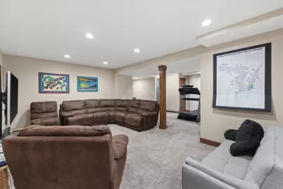 27015  Lorie Dr, Racine, WI 53185 - Photo 35