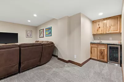 27015  Lorie Dr, Racine, WI 53185 - Photo 37