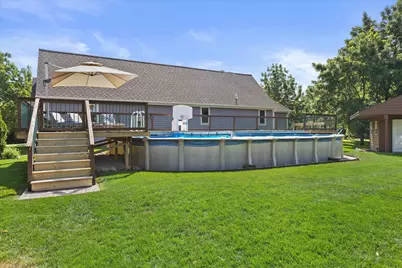 27015  Lorie Dr, Racine, WI 53185 - Photo 45