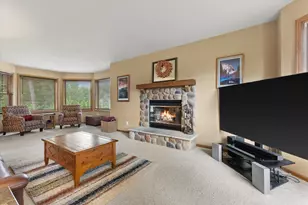 27015 Lorie Dr, Racine, WI 53185 - Photo 5