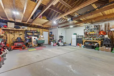 27015  Lorie Dr, Racine, WI 53185 - Photo 41